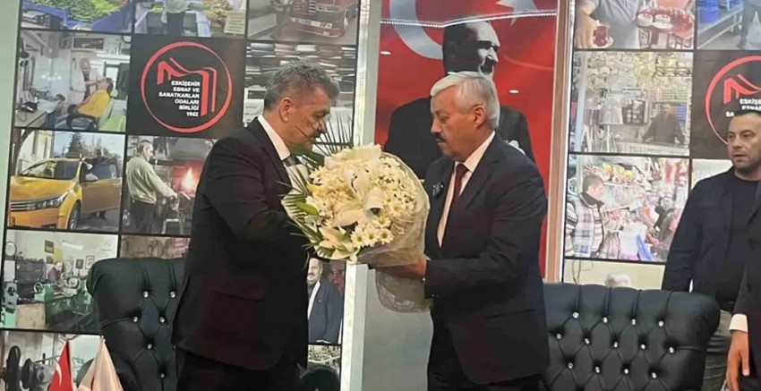 Adnan Karamanlı Esnaf Odaları Birliğinde görevi devraldı