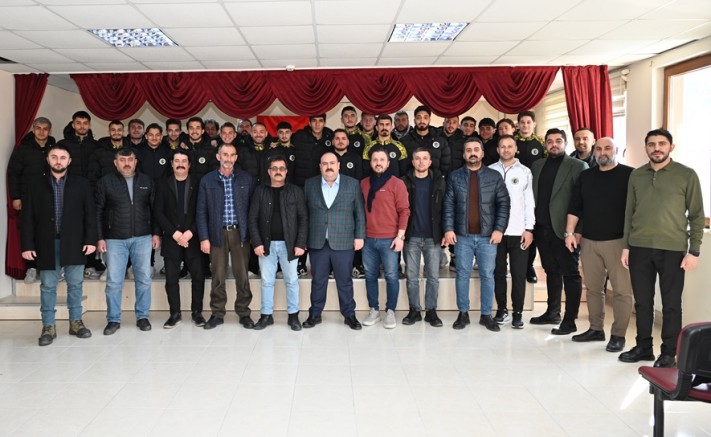 Başkan Hamamcı kritik maç öncesinde futbolcularla buluştu