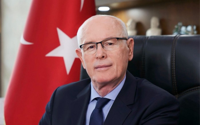 Başkan Kazım Kurt'tan 23 Nisan mesajı