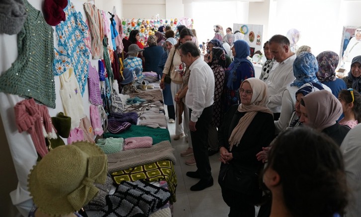 Belde evlerinde ve deneyimli kafelerde üretilen ürünler satışta