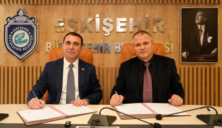 Büyükşehir-Beylikova anlaştı: İlçeye en modern selektör tesisi kurulacak