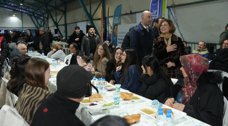 Büyükşehir iftar sofrasını bu sefer İnönü'de kurdu