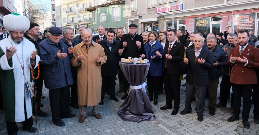 Çeşm-i Cihan yoğun katılımla ve dualarla açıldı