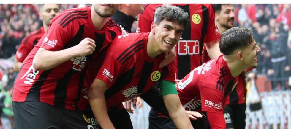 Eskişehir'deki maçta gerçek şampiyonun kim olduğunu herkes gördü