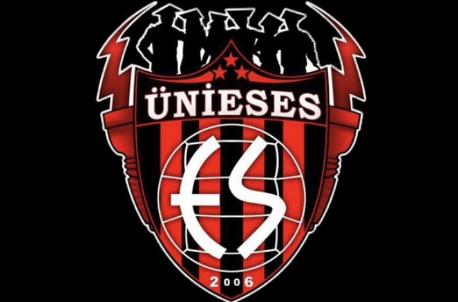 Eskişehirspor taraftarına İzmir'de biber gazı ve plastik mermili müdahale!