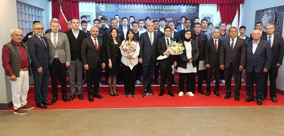 ESO'da koltuklara gençler oturdu!