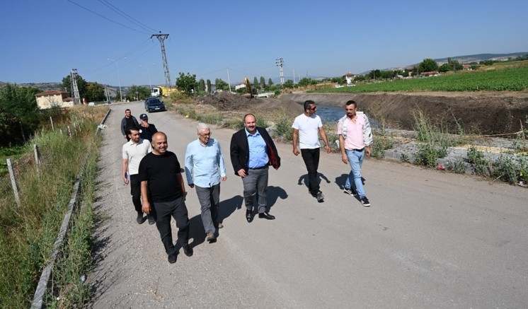 Hamamcı Sarısu Deresi temizleme çalışmasını yerinde inceledi