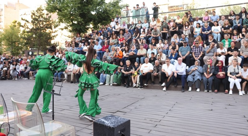 Hamamyolu'nda yaz coşkusu: Müzik, dans ve eğlence!