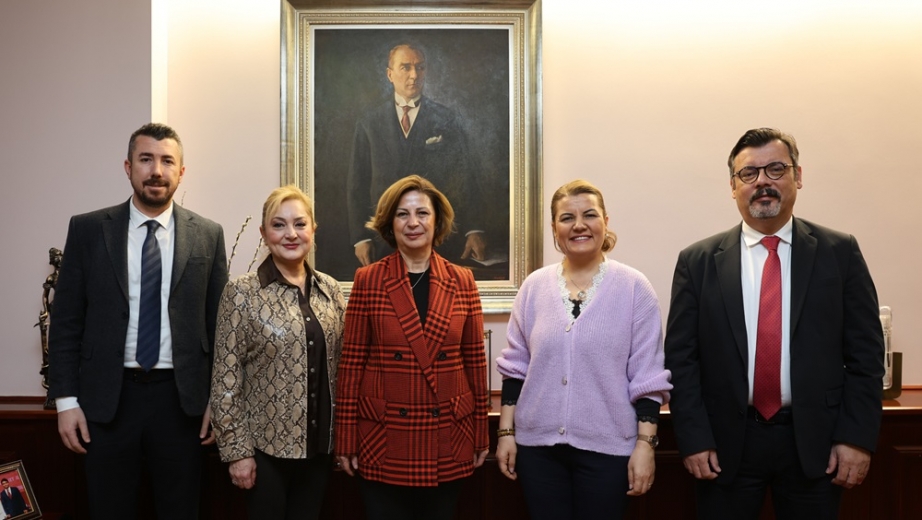 İzmit Belediye Başkanı Fatma Kaplan Hürriyet'ten Başkan Ünlüce'ye ziyaret