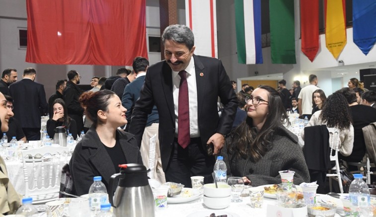 Kampüs İftarı Eskişehir'de yoğun katılımla gerçekleştirildi