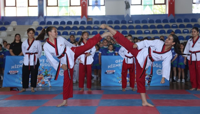 Odunpazarı Belediyesi Yaz Spor Okulları açıldı