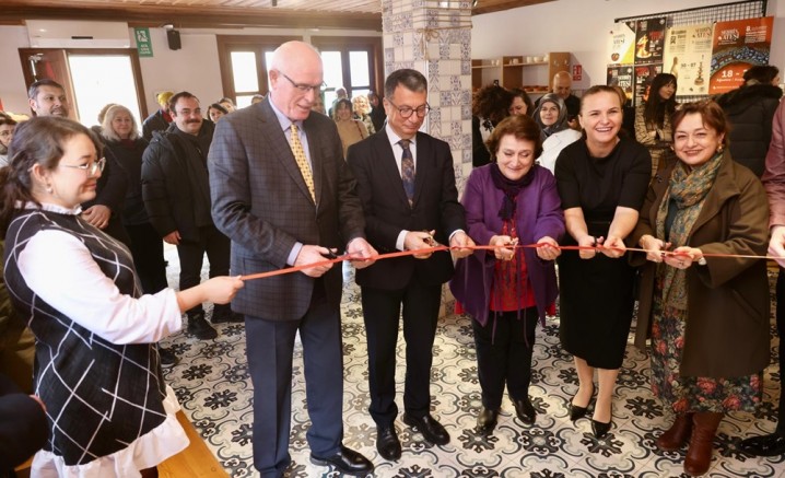 Odunpazarı Şehrin Ateşi Seramik Galerisi 10. sergisini de açtı