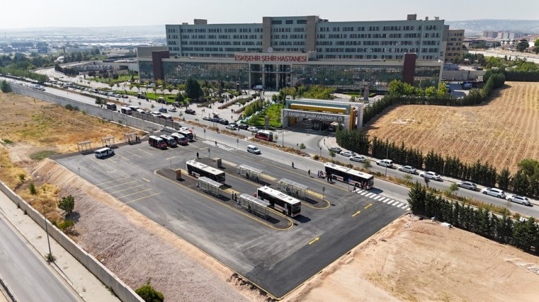 Şehir Hastanesi önünde durak alanı değiştirildi