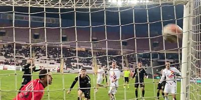 10 kişi kalan Eskişehirspor 3 puanı  almasını bildi