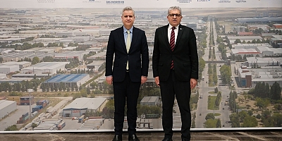 AK Parti Genel Başkan Yardımcısı Yalçın'dan EOSB Başkanı Küpeli'ye ziyaret