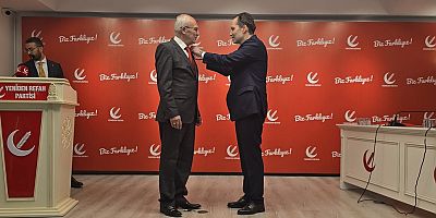 AK Partili eski belediye başkanı Yeniden Refah Partisi'ne katıldı
