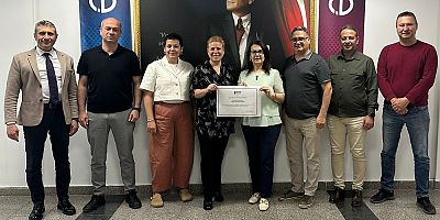 Anadolu Üniversitesi İngilizce Hazırlık Programı DEDAK tarafından akredite edildi