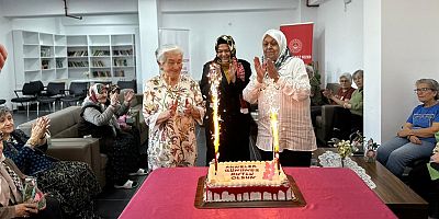 Ayşen Hoca Anneler Günü'nde onları unutmadı