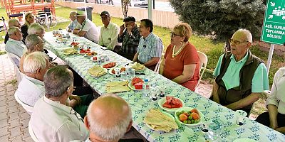 Başkan Ataç'tan deneyimli vatandaşlarla etkinlikte buluştu