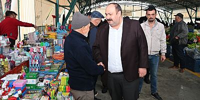 Başkan Hamamcı esnaf ve vatandaşla istişare etti