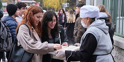 Büyükşehir'den gençlere Günaydın Çorbası