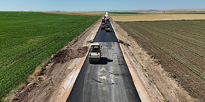 Büyükşehir kırsalda kapsamlı yol yenileme çalışması yapıyor