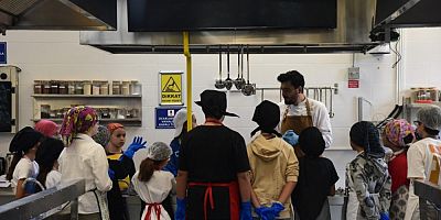Çocuklar Dünya Mutfaklarında Lezzetli Bir Yolculuğa Çıktı
