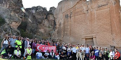 Cumhuriyet coşkusu Frig Vadisine taşındı