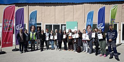 Eskişehirli kadınlar alçı ve boya kursuna tam not verdiler