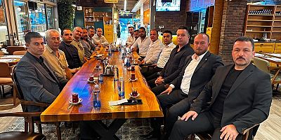 Geçmiş dönem Ülkü Ocakları il başkanları yemekte bir araya geldi