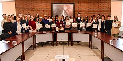 Hasta bakım eğitimini tamamlayanlar belgelerini aldılar