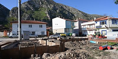 İnönü Belediyesi büyük bir hızla projeleri tamamlıyor