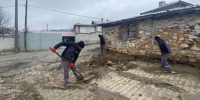 İnönü Belediyesi Esnemez Mahallesinde temizlik yaptı