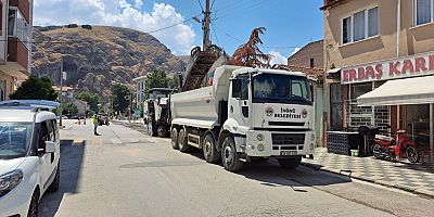 İnönü Belediyesi'nden Büyükşehir'e yol çalışmalarında destek