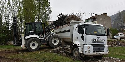 İnönü'de belediye çalışmaları tüm hızıyla devam ediyor