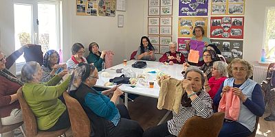 Koca Çınar müdavimlerinden Halk Market’e bayram sürprizi