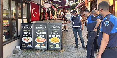 Odunpazarı Belediyesi kaldırımlarda işgaliyeye fırsat vermiyor