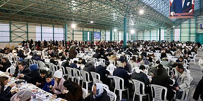 Odunpazarı Belediyesinin iftarına 3 bin vatandaş katıldı