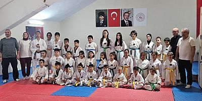 Porsuk Spor Salonu’nda Taekwondo Kuşak Sınavı Heyecanı