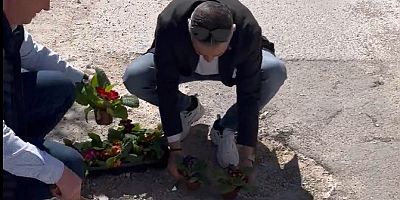 Tepebaşı'nda çukurlar çiçek açıyor!