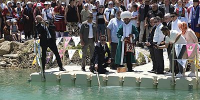Uluslararası Nasreddin Hoca Kültür ve Sanat Festivali göle maya çalınarak başladı