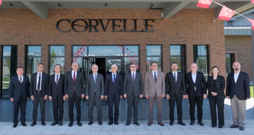 Üniversite sanayi işbirliği masaya yatırıldı
