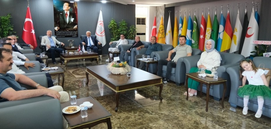 Yeniden Refah'tan Adnan Karamanlı’ya ziyaret